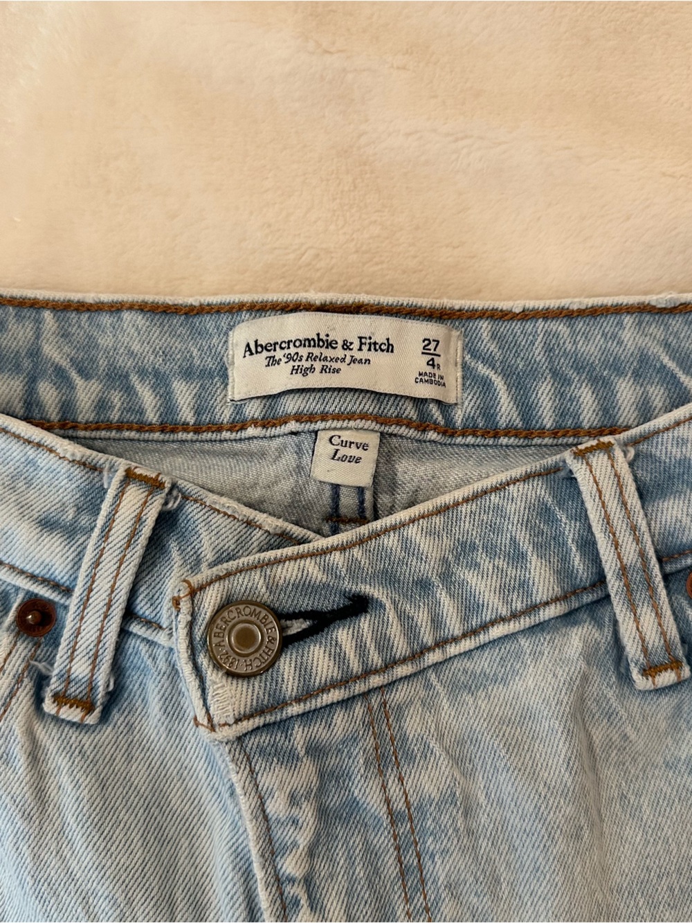 Abercrombie 90s Relaxed Jean - Picture 3 of 5